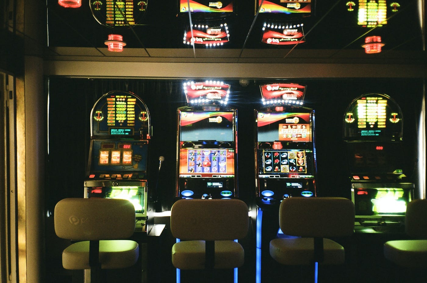 The fascinating maths and economics of slot machines